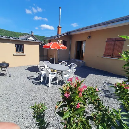 Des Jardiniers Holiday home Fumay